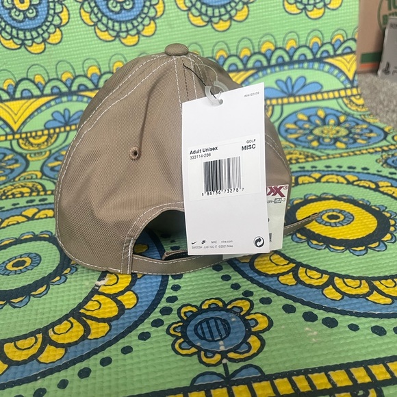 Nike hate - Picture 5 of 6